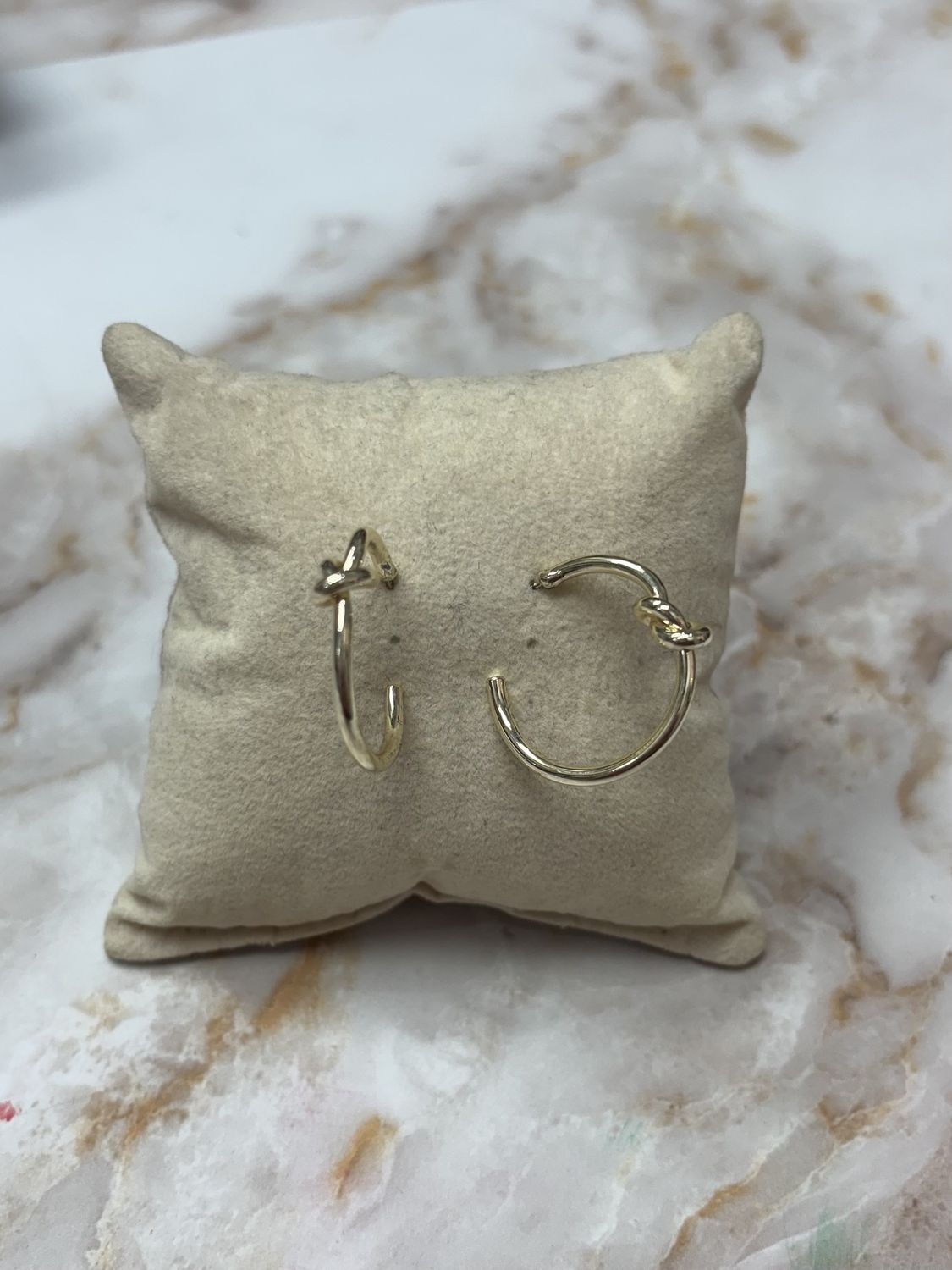 Knot Hoops JE3303-G