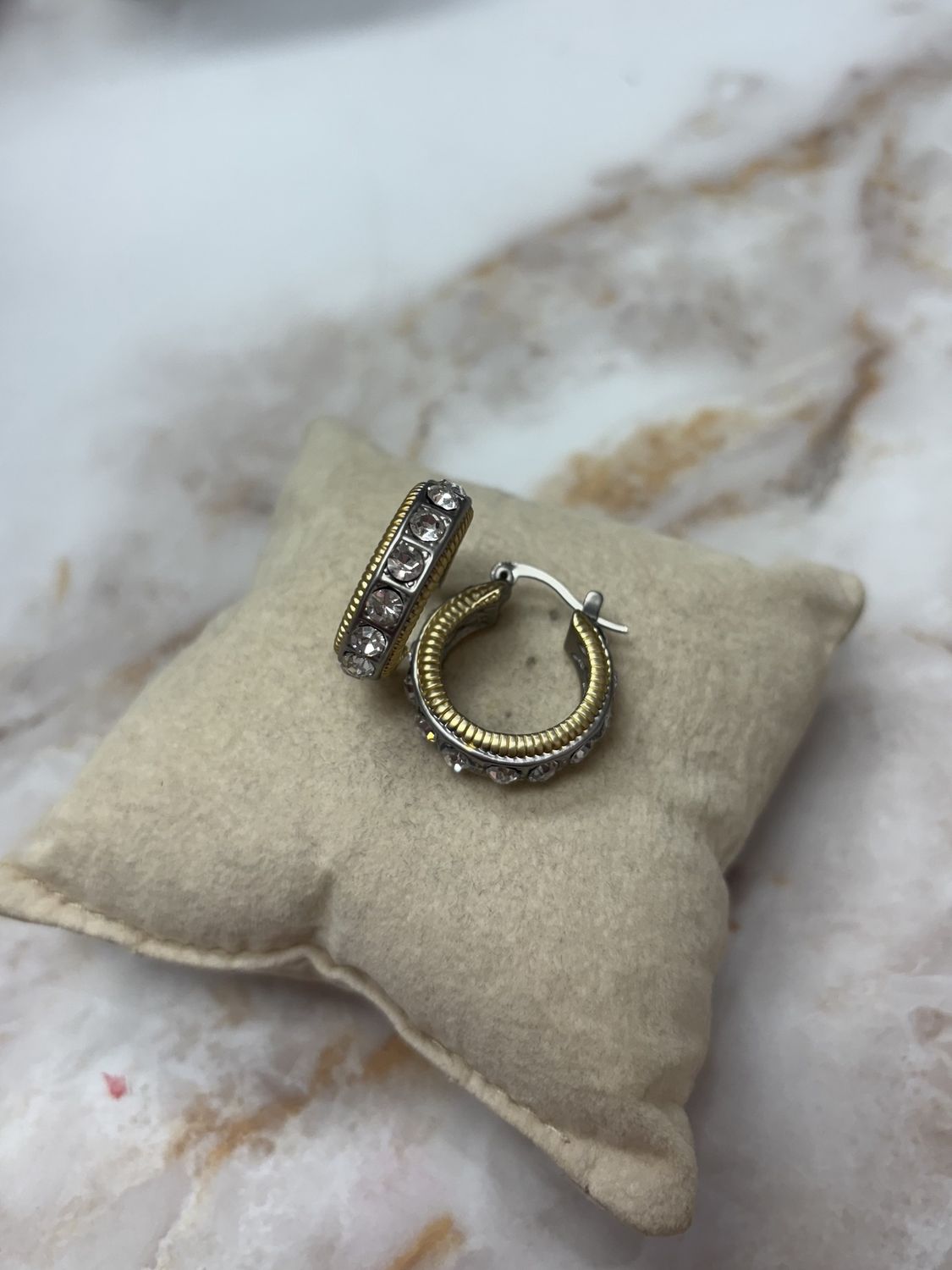 Two Tone Cz Hoops. JE3018-TTCZ