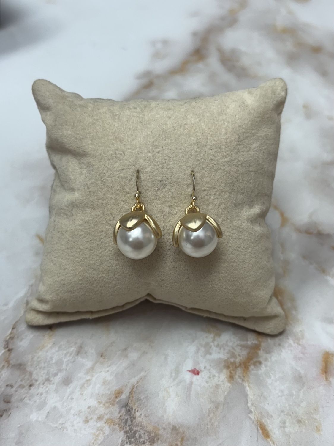 Pearl Flower Bulb Earrings  JE3707-GP