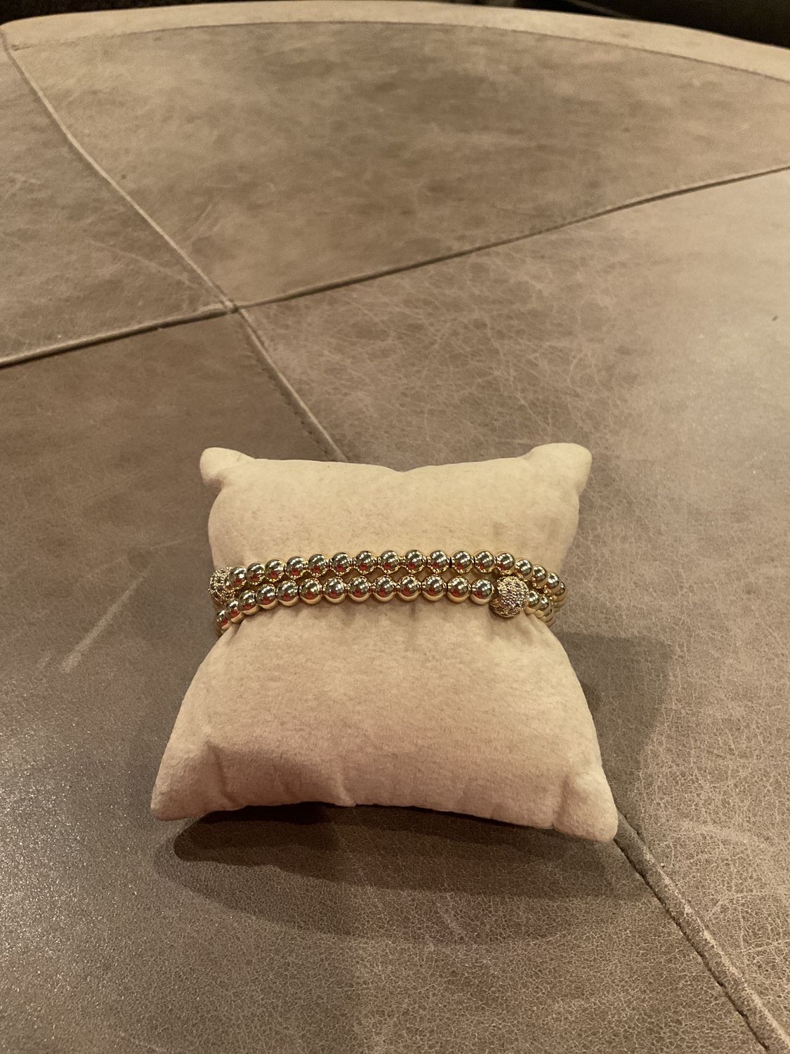 Set of 2 Gold Beads  JB3775-GPV