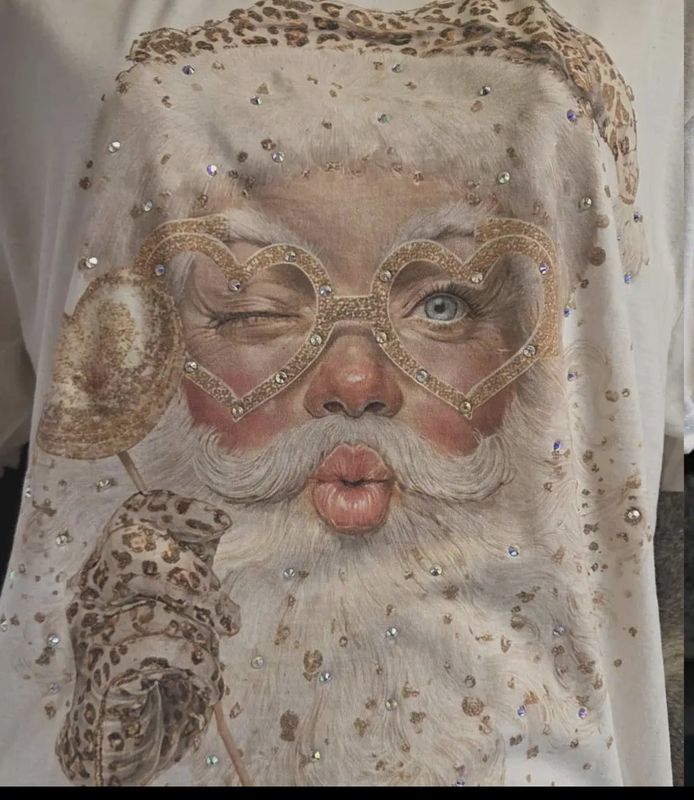 Cheetah Santa Heart Glasses Tee