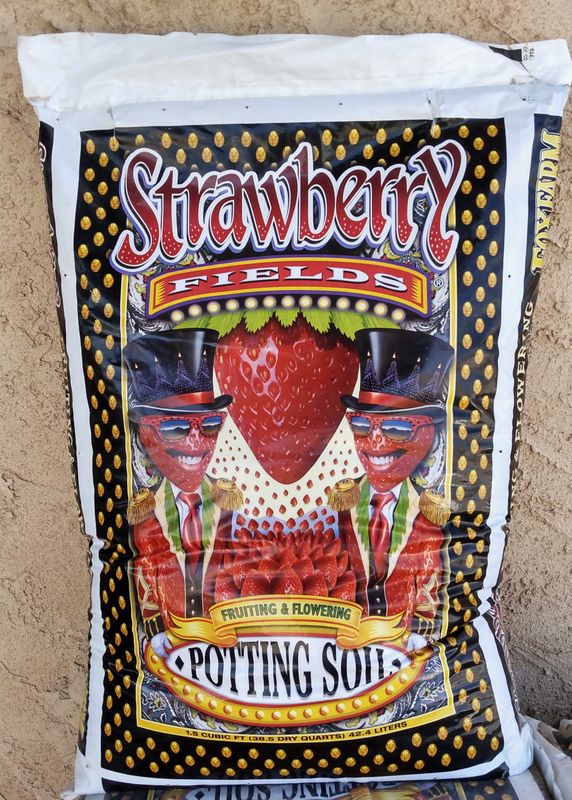 Fox Farm Strawberry Fields 1.5 cuft (60/plt)