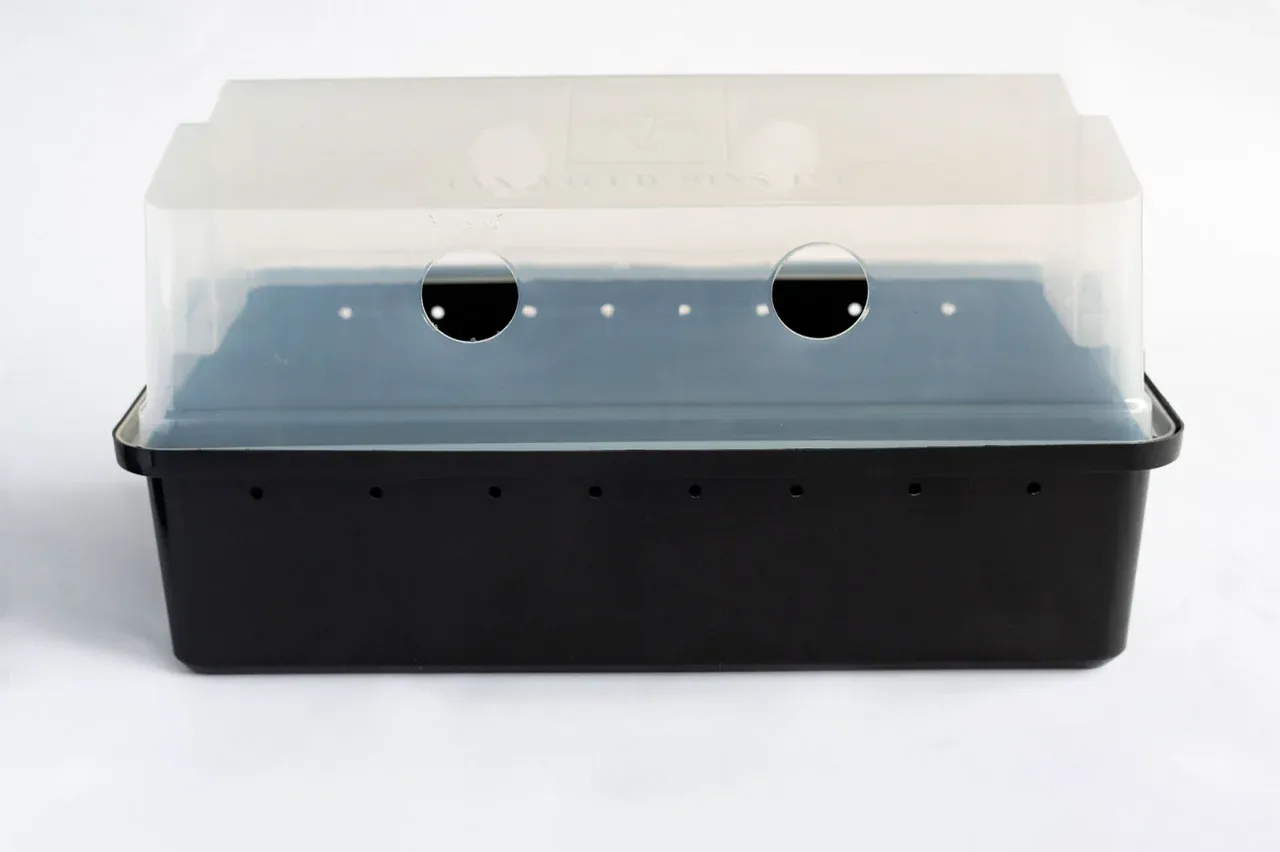 Max Yield Bin, V2, Tapered Top