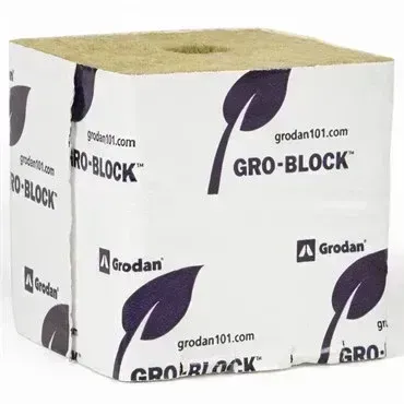 Grodan, 4"X4"X4" w/hole (24/Cs)