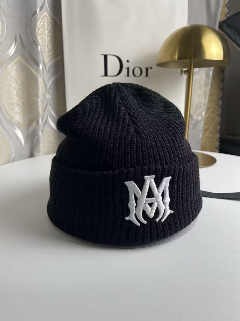 AM*RI BEANIE- DIFFRENT COLORS