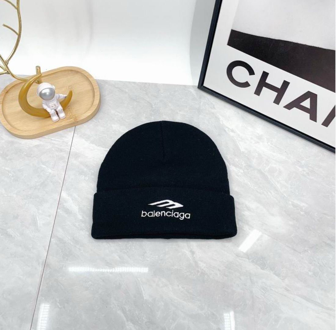 BB BEANIE- DIFFERENT COLORS