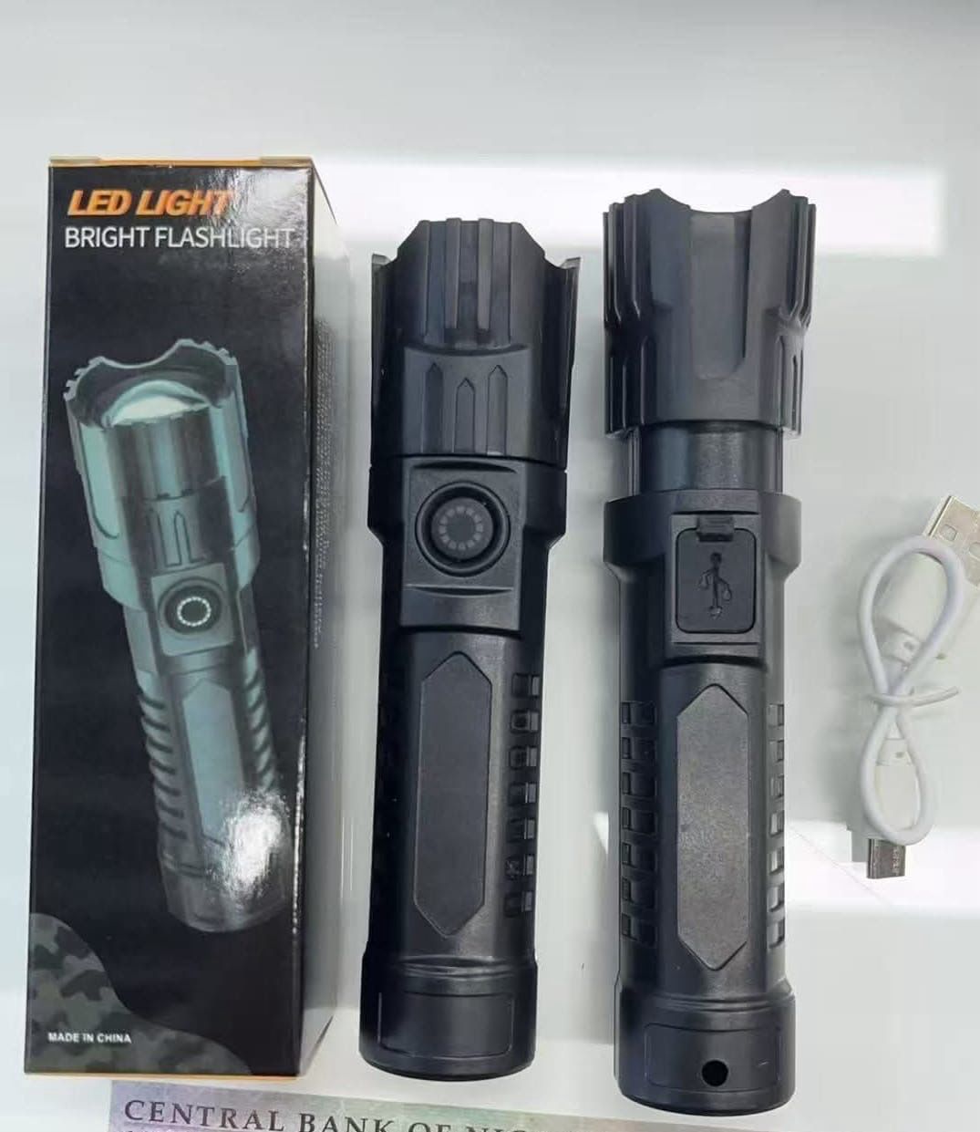 Linterna recargable