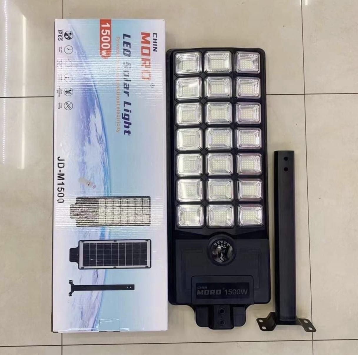 Foco solar con soporte 1000w