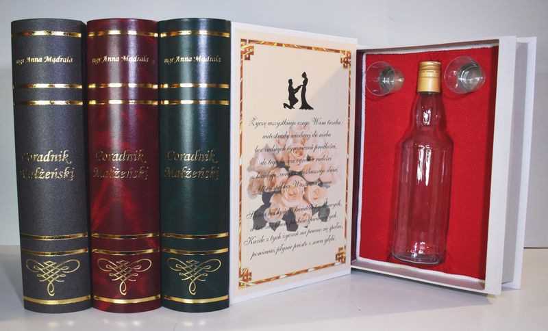 Duża książka na alkohol PORADNIK MAŁŻEŃSKI + butelka 500ml