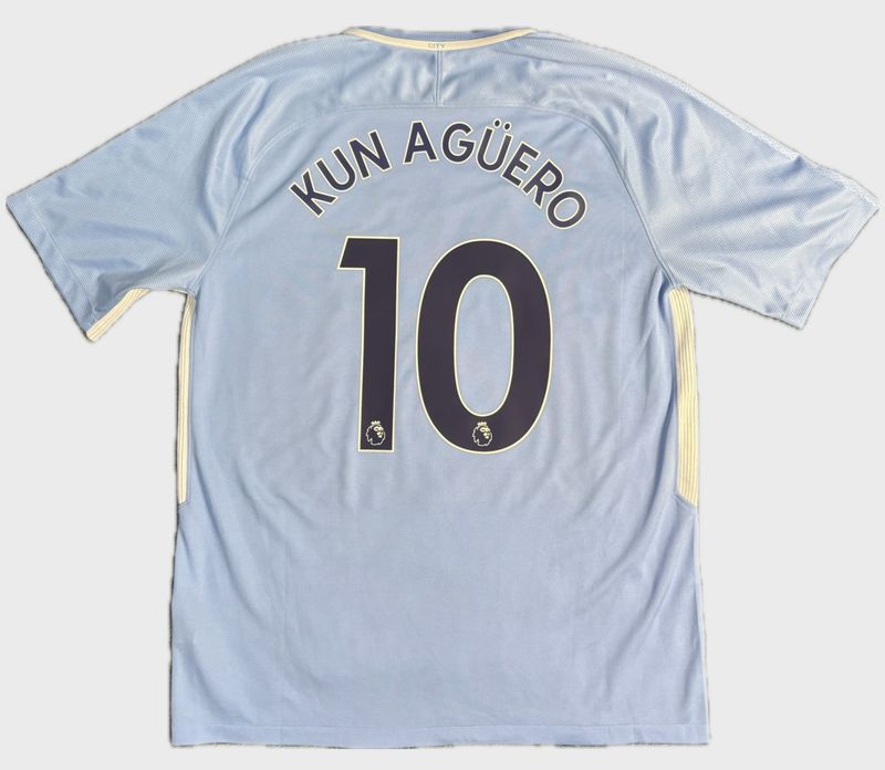 2016-2017 MANCHESTER CITY HOME SHIRT AGUERO #10 - (L)