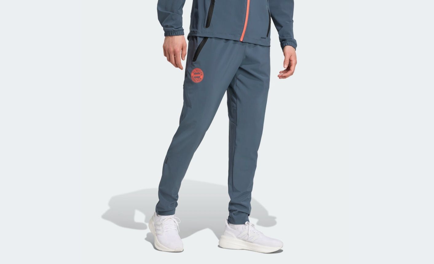 FC BAYERN TIRO 25 COMPETITION VIS TECH TRAVEL PANTS