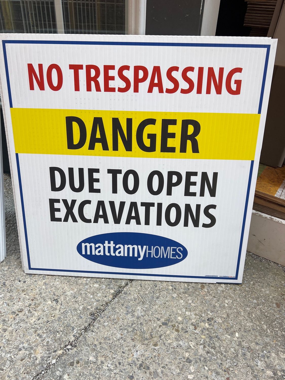 Land, Trade Parking, Danger