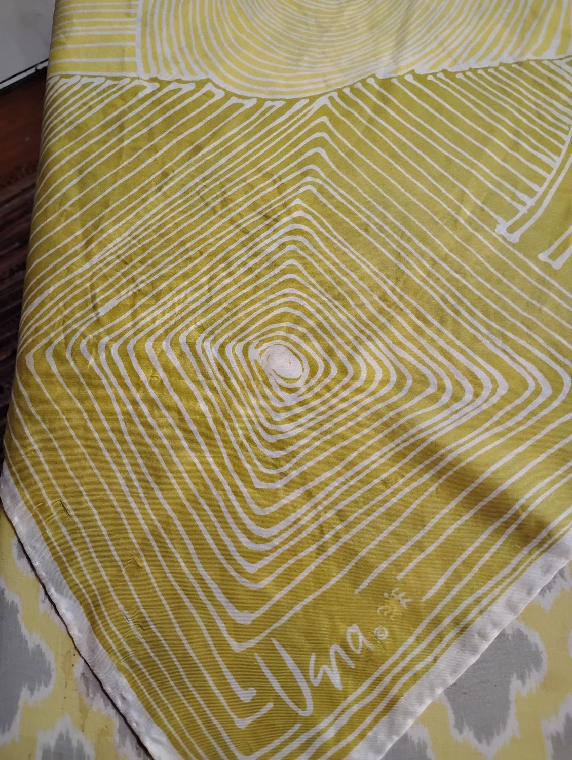 Vintage Vera Yellow &amp; White Scarf