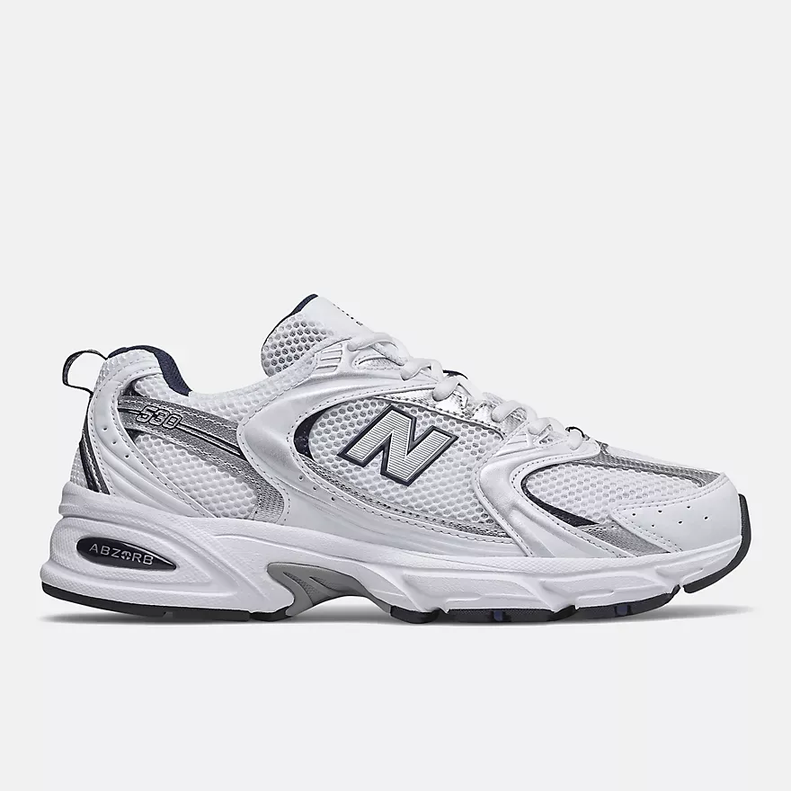 New Balance 530 trainers in white and grey