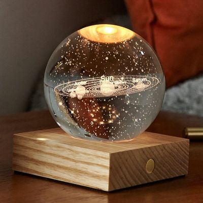 Lampada Amber in cristallo 3D con Sistema Solare