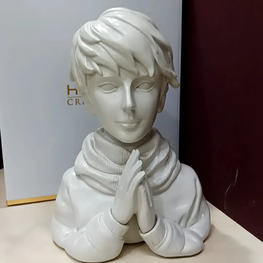 BOY MEZZOBUSTO RESINA GRIGIO 14CM
