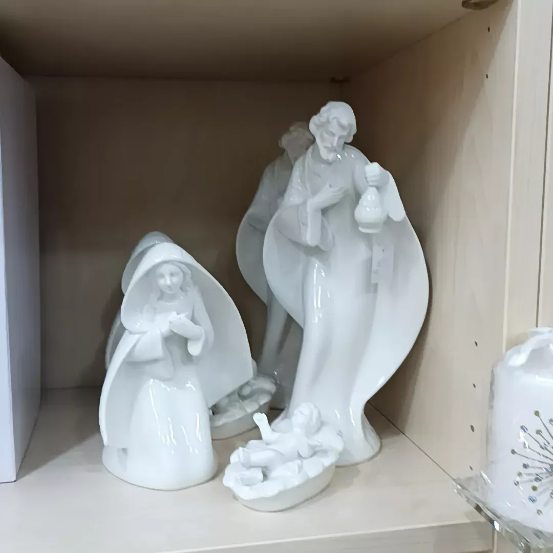 SET NATIVITA&#39; 3 PEZZI PORCELLANA 31 CM