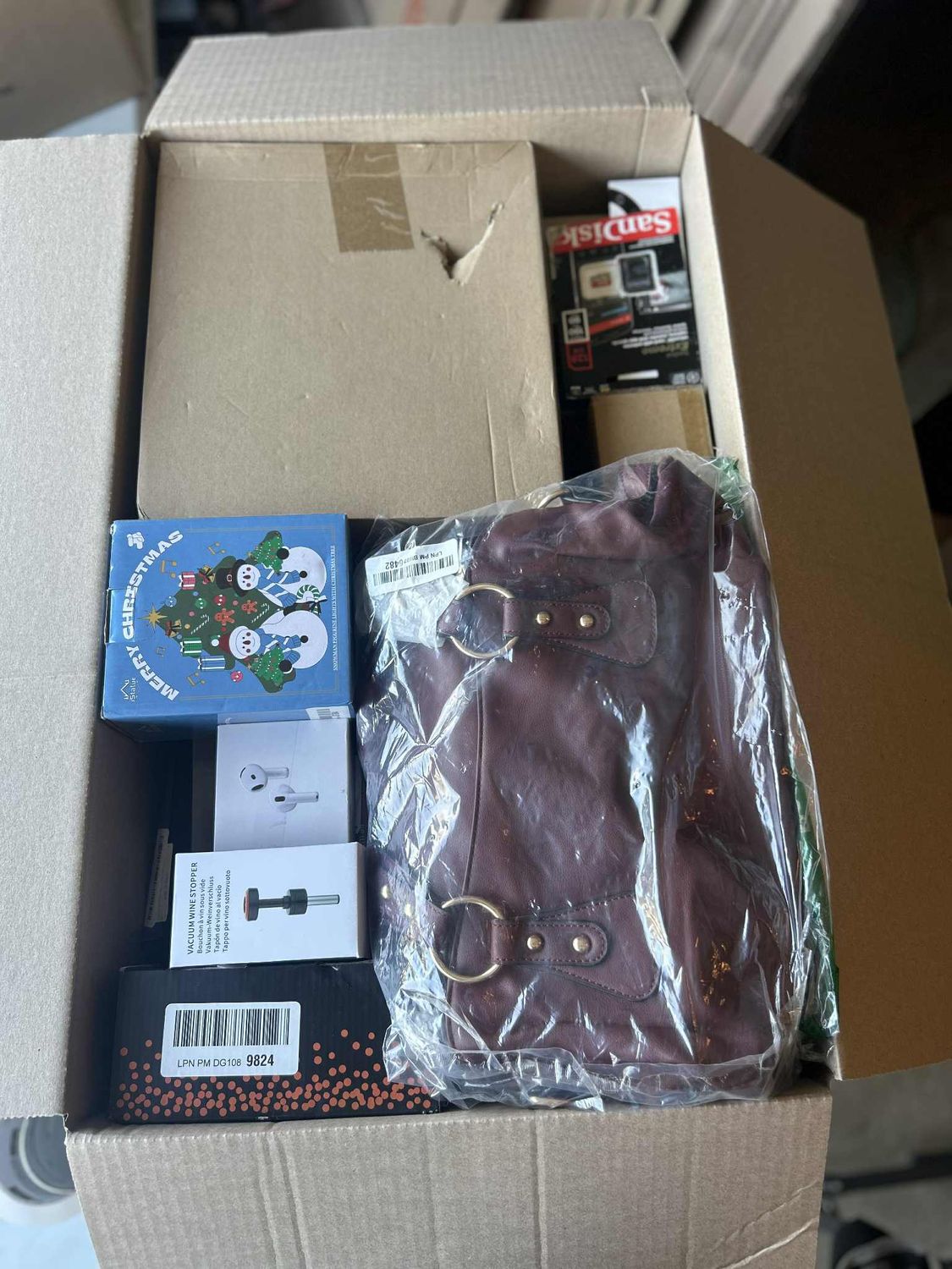 Large Unclaimed/Return Packages