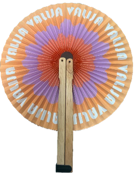 Abanico plegable en papel con mango de madera