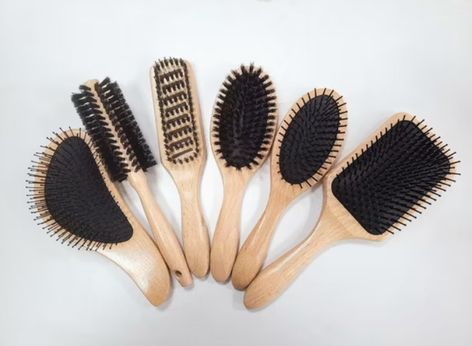 Cepillos de madera con cerdas naturales