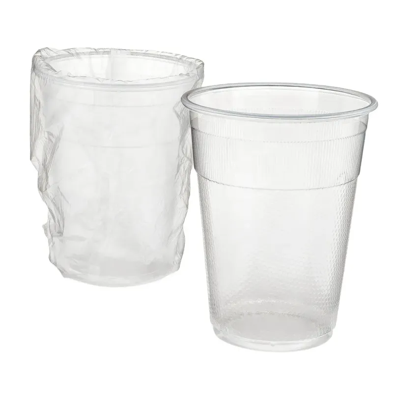 Vasos plásticos individualmente empaquetados