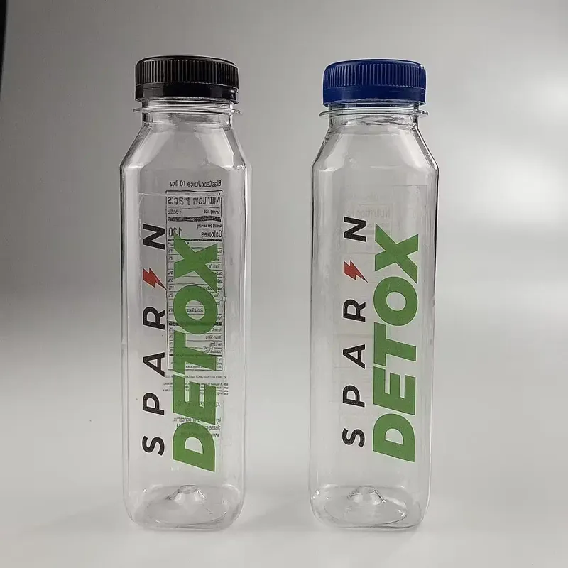 Recipiente de plástico con etiqueta 16 oz