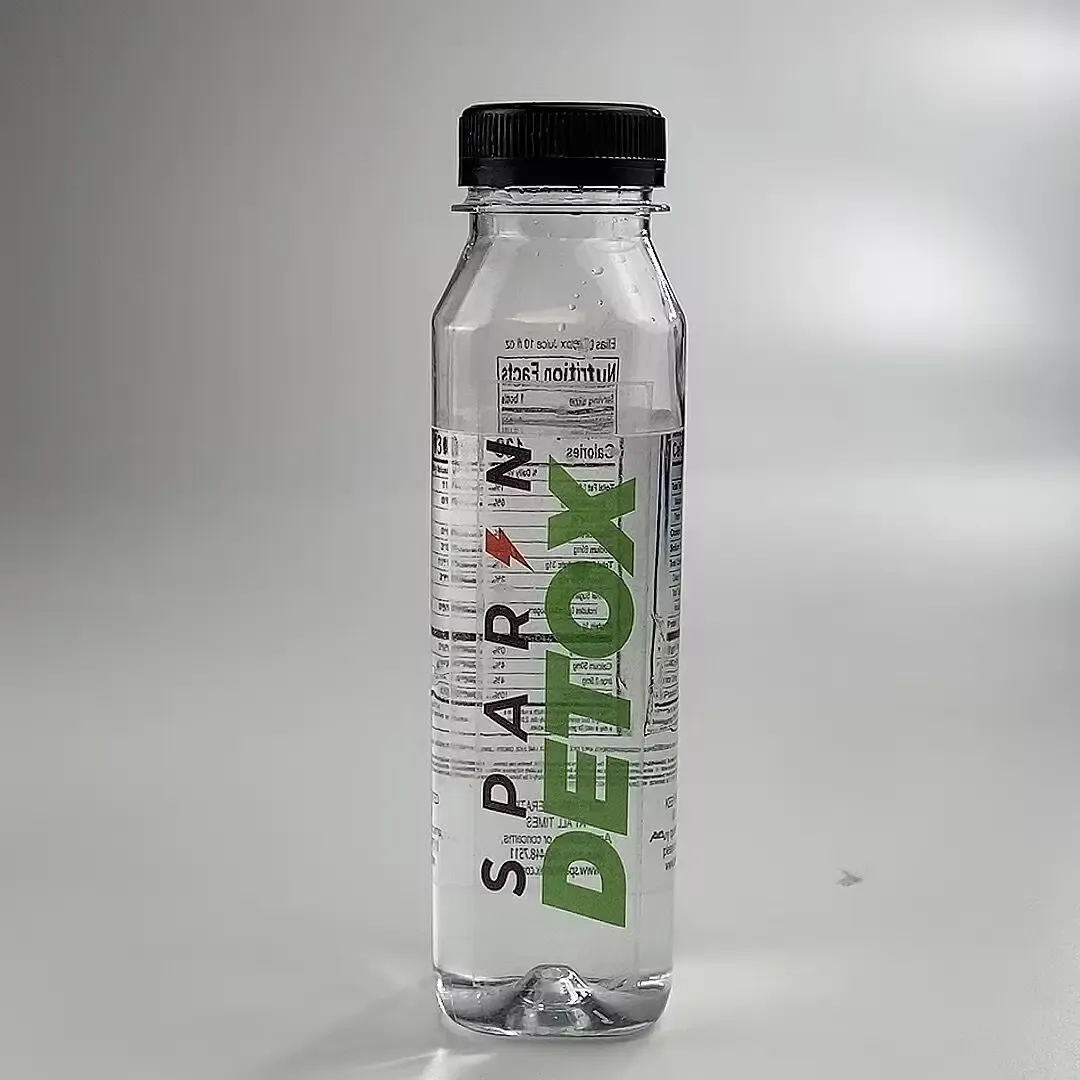 Recipiente de plástico con etiqueta inc. 8oz