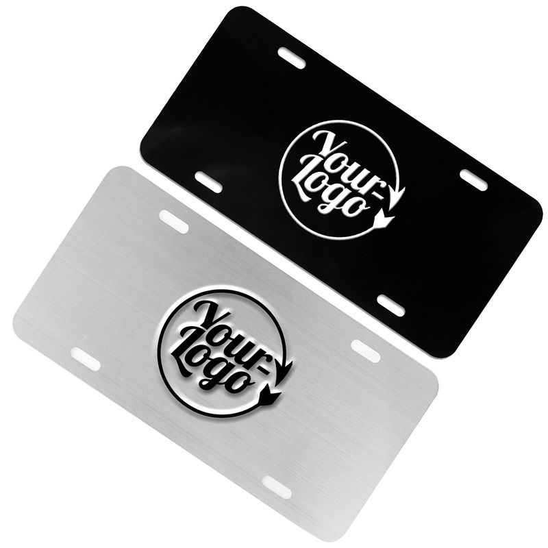 Placa de matrícula personalizada en relieve