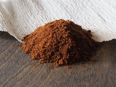 Cloves Ground