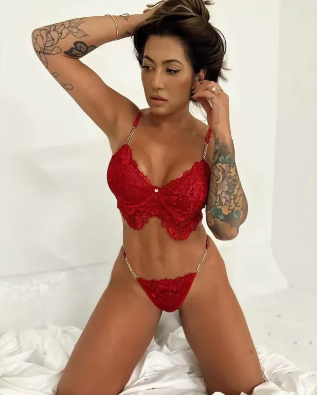 Adele Lingerie