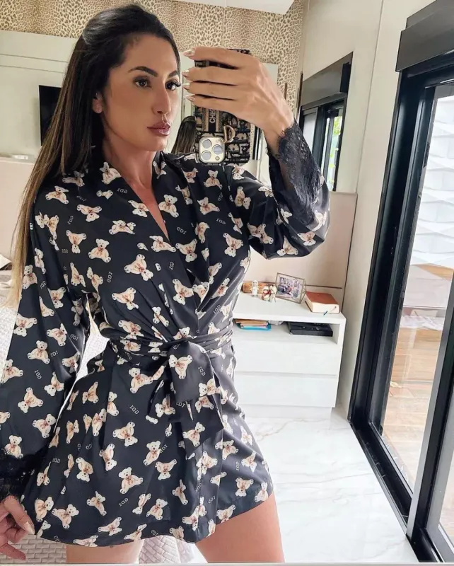 Alice Robe
