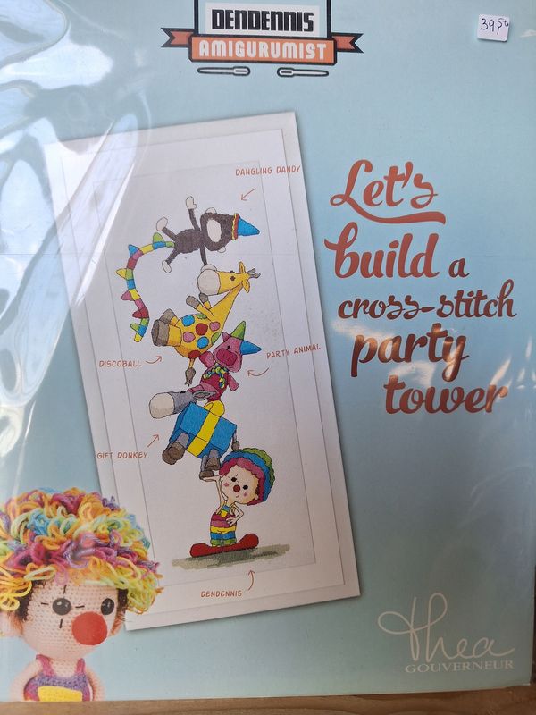 Telpakket a cross-stitch party tower