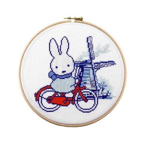 Nijntje op fiets - 1