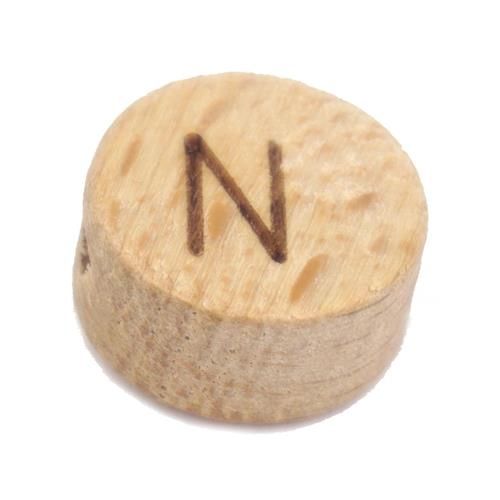 Houten letterkralen N