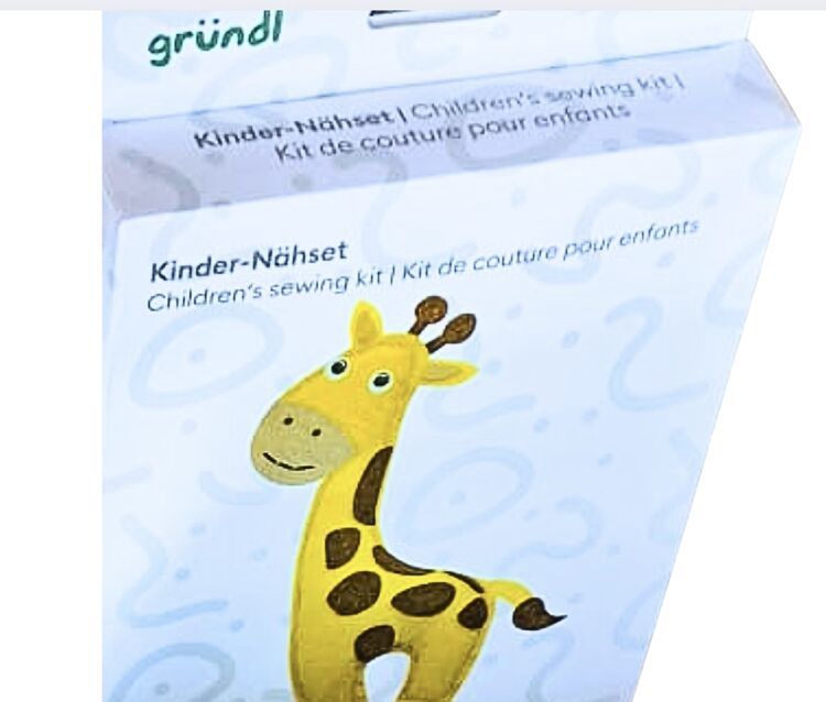 Kinder-Naaiset, Giraf