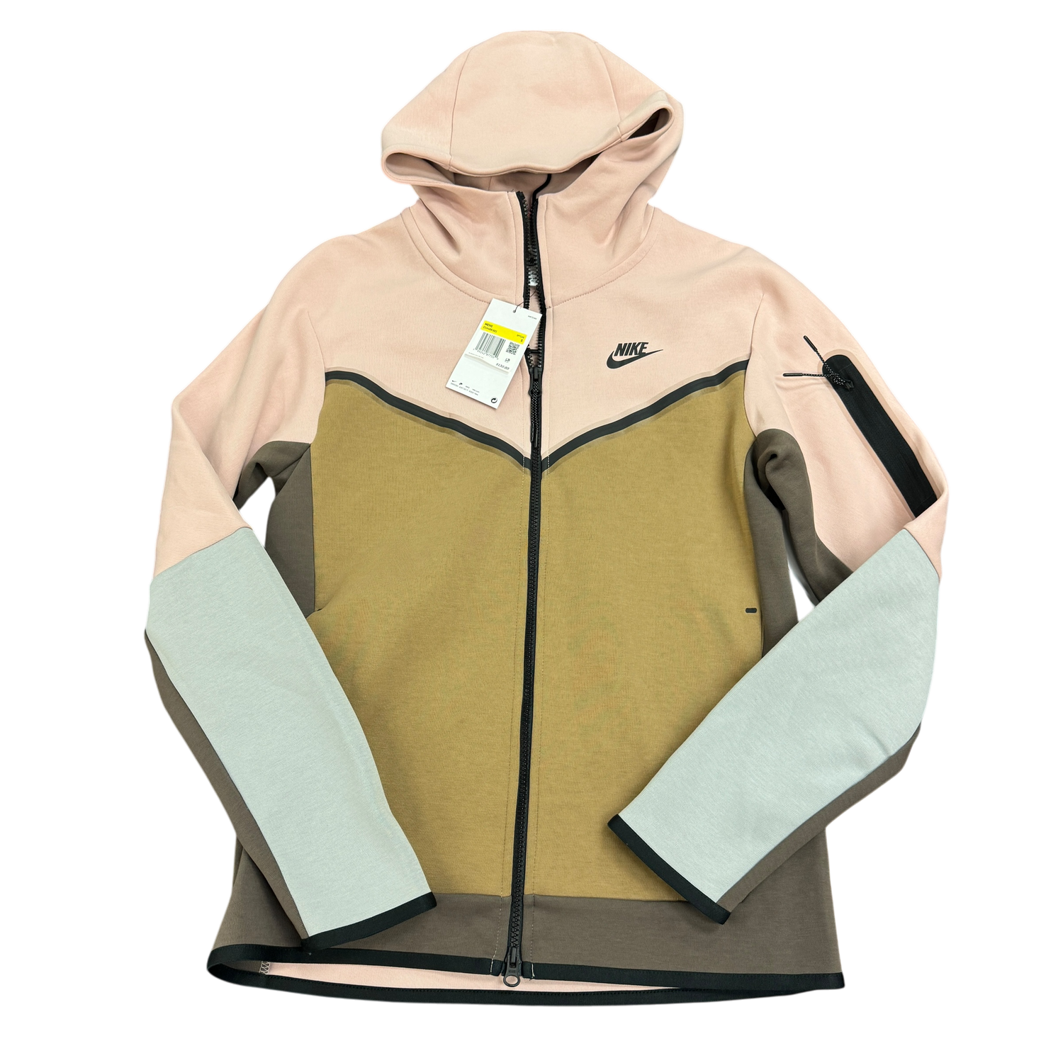 Multicolor Nike Tech Fleece