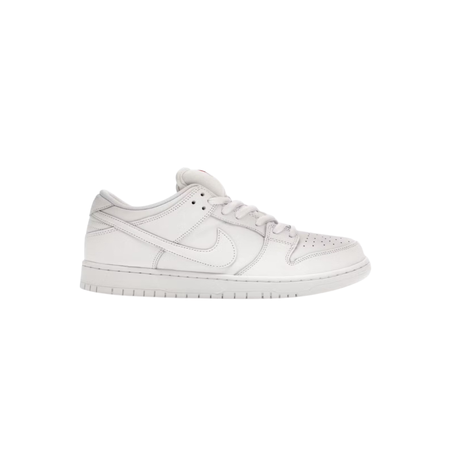 Nike SB Dunk Low Pro Triple White 8.5M - Pre Owned