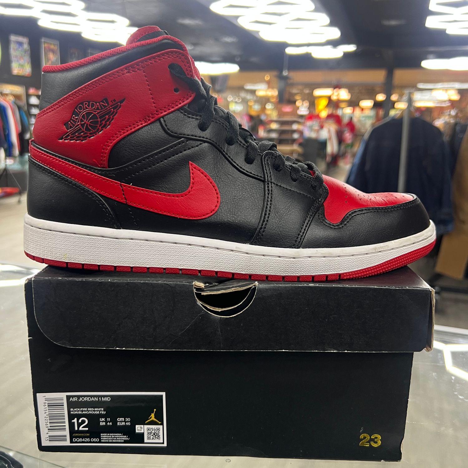 AJ1 Mid 12M PO