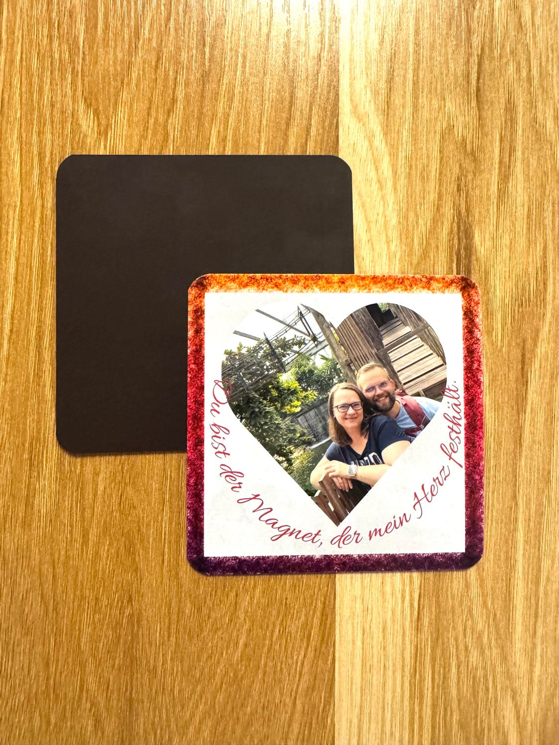 1 Flexi-Fotomagnet mit Herzmotiv und Spruch