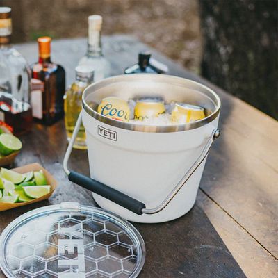 Yeti - Beverage Bucket