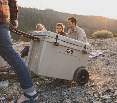 Yeti - Tundra Haul Cooler Wheeled
