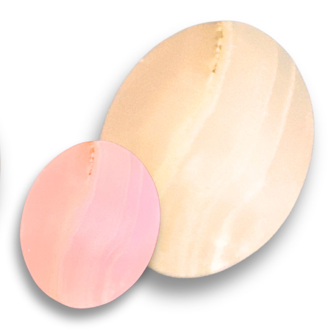 Mangano Calcite Palm Stone, Size: 84g