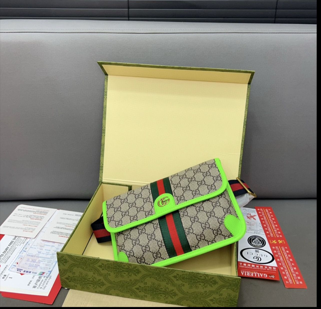G CROSSBODY BAG