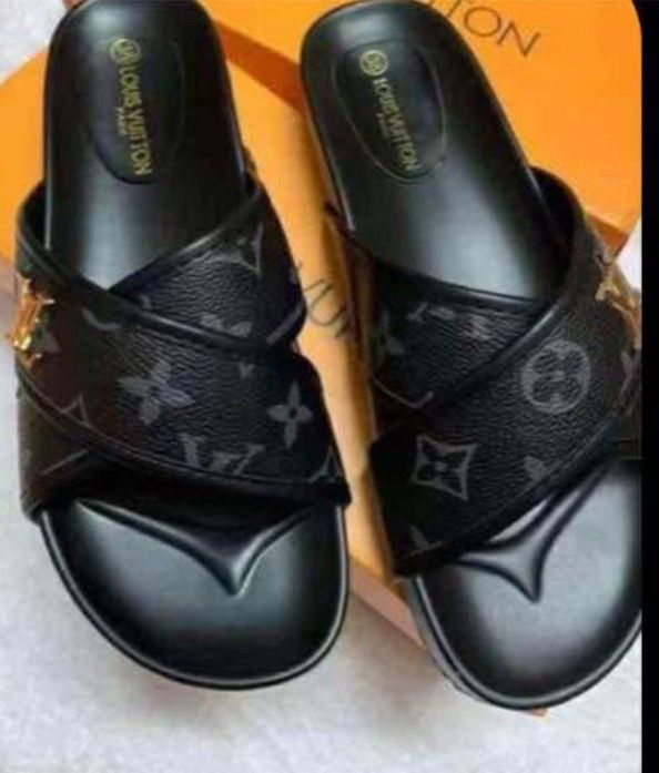 THE L SLIDE ( BLACK W/ GRAY)