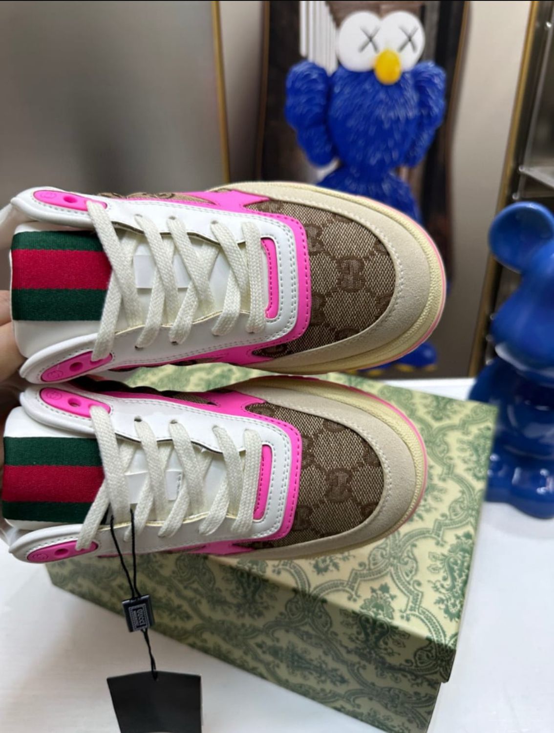 PINK G TENNIS SHOE