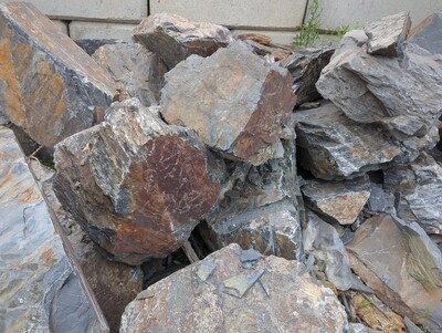 Blasted Striker Boulders per cubic yard (Assorted sizes)