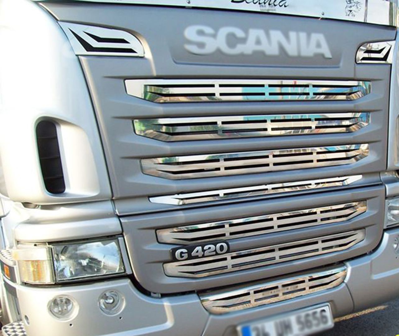 Scania G420 grill z blachy INOX super lustro