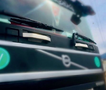 Volvo FH4 2013+ nakładki na rączki tłoczone Inox