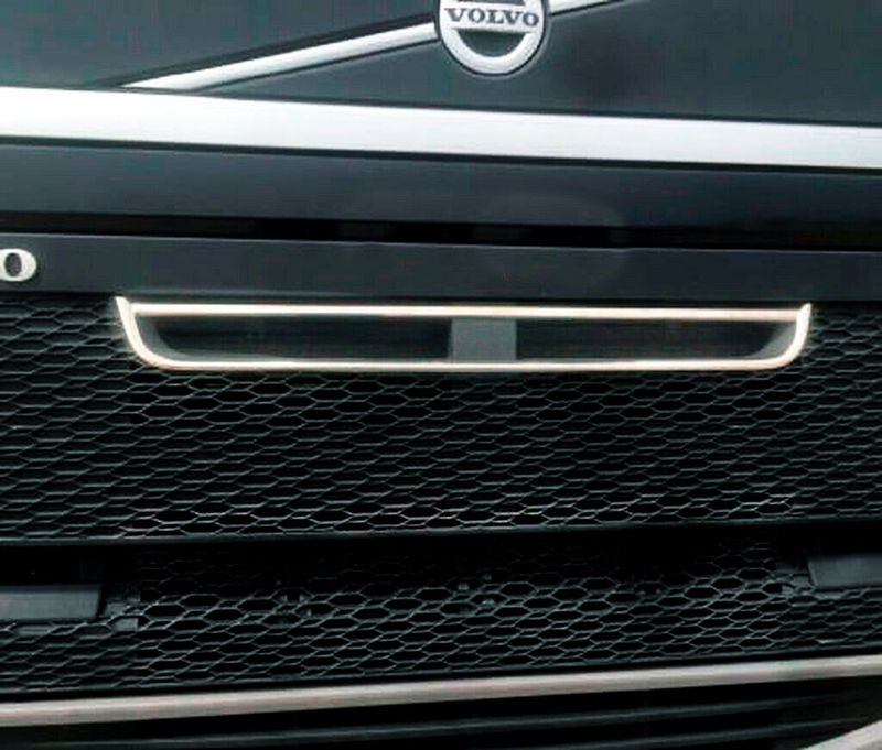 Volvo FH4 2013+ nakładki na przód grilla tłoczone Inox