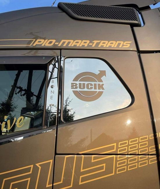 Nowoczesne nakładki na wnęke okna Volvo FH4 / FH5 (2-częściowy komplet) - Autcars